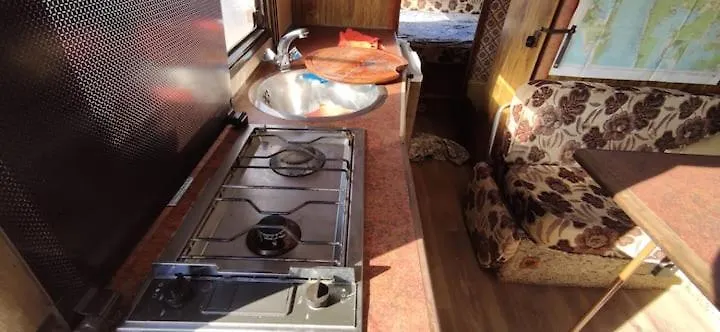 אתר קמפינג מלון אדחה Van With 3 Double Bed For Driving In Canary Islands